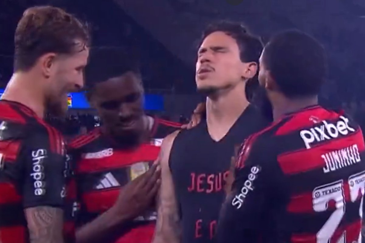 Pedro comemora gol pelo Flamengo contra o Fluminense (foto: Reprodução)