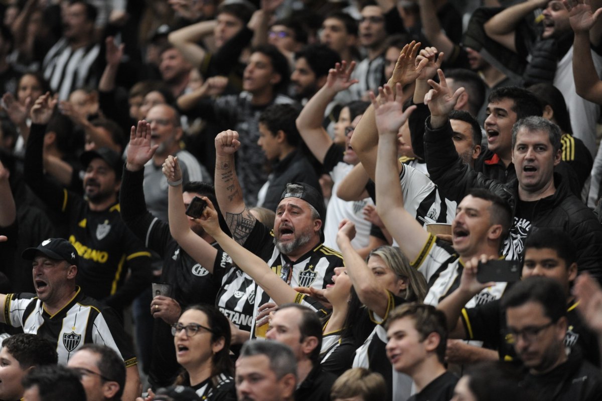 Torcedores do Atlético na Arena MRV (foto: Alexandre Guzanshe/EM/D.A Press)
