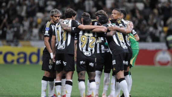 Jogadores do Atlético na Arena MRV (foto: Alexandre Guzanshe/EM/D.A Press)