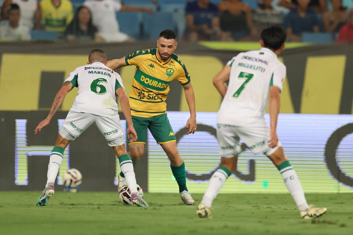 América e Cuiabá em jogo pela Série B (foto: Divulgação/Cuiabá)