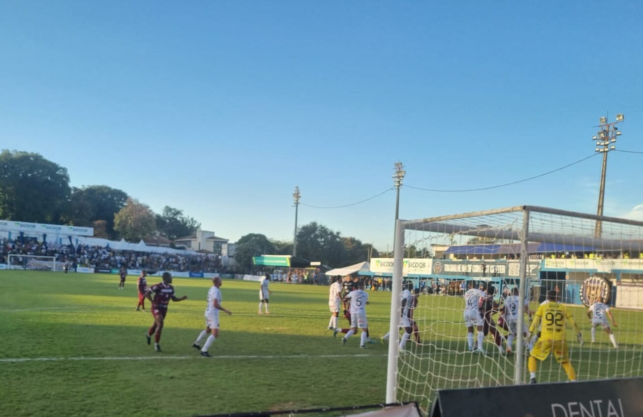 Lance de jogo do Módulo II do Mineiro de 2025 (foto: Luiz Ribeiro/EM/D.A Press)