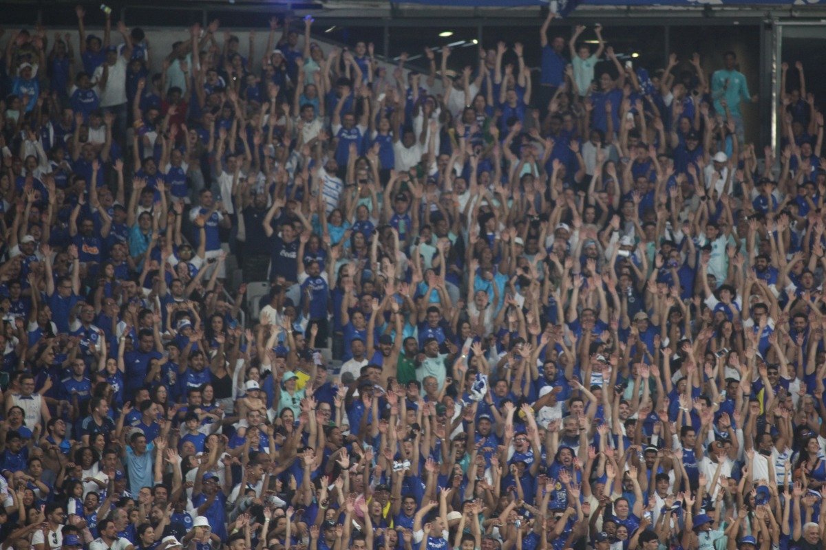Torcedores do Cruzeiro no Mineirão (foto: Edesio Ferreira/EM/D.A. Press)