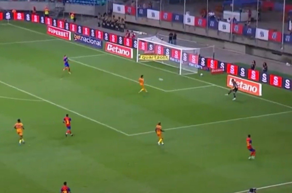 Lance do gol do Retrô contra o Bahia pela Copa do Brasil (foto: Reprodução/Prime Video)