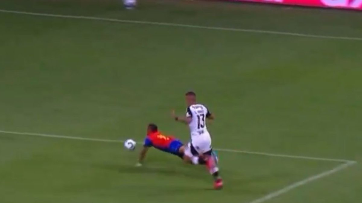 Arana fez falta em Ademir durante Atlético x Bahia (foto: Reprodução/Sportv)