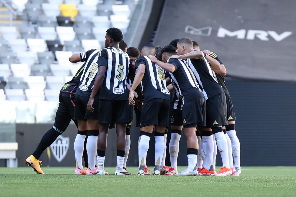 Jogadores do time sub-20 do Atlético (foto: Daniela Veiga / Atlético)