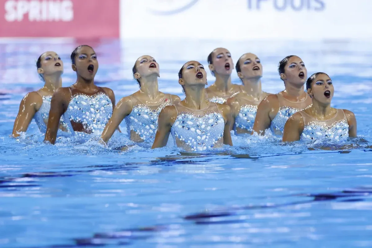 Brasileiras em apresentação no Mundial de Esportes Aquáticos (foto: Satiro Sodré SSPress/BDA)