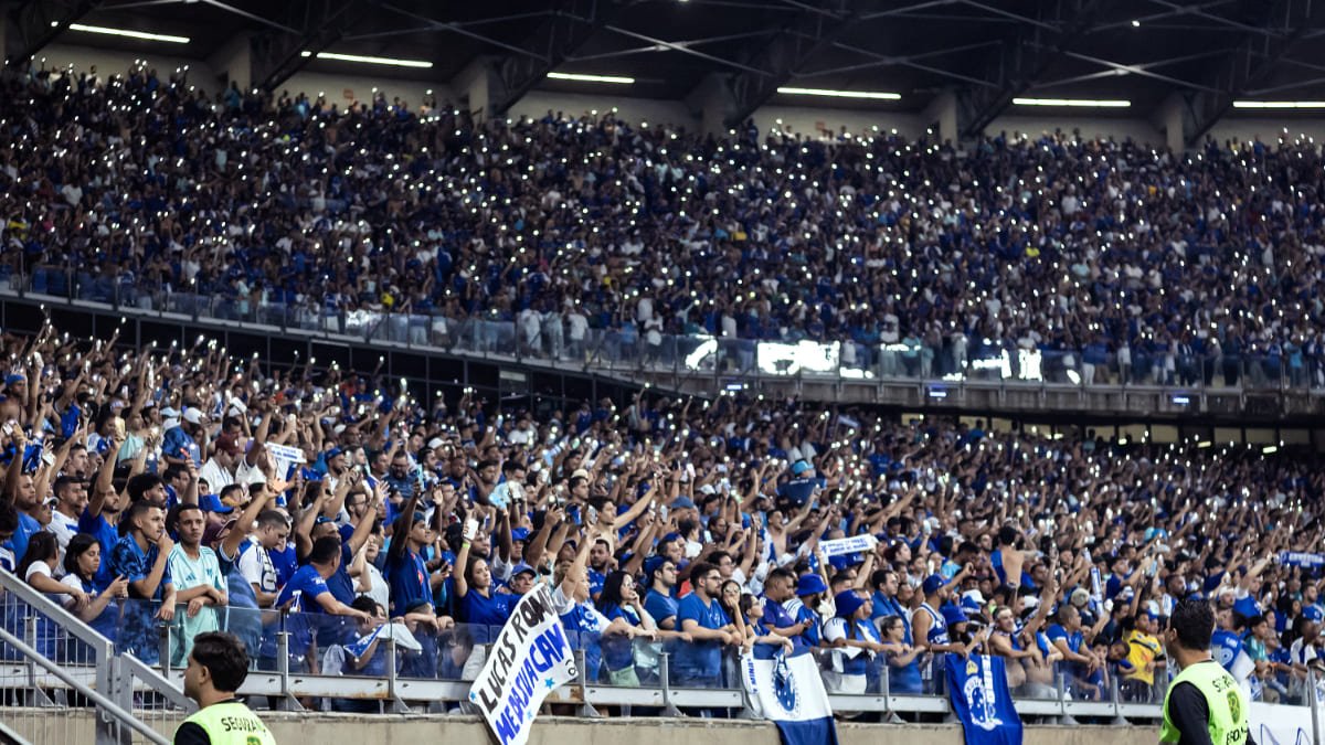 Torcida do Cruzeiro no Mineirão, em Belo Horizonte (foto: Gustavo Aleixo/Cruzeiro)