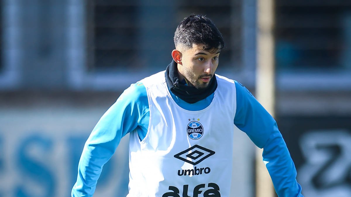 Villasanti, volante do Grêmio, em treinamento (foto: Lucas Uebel/Grêmio FBPA)