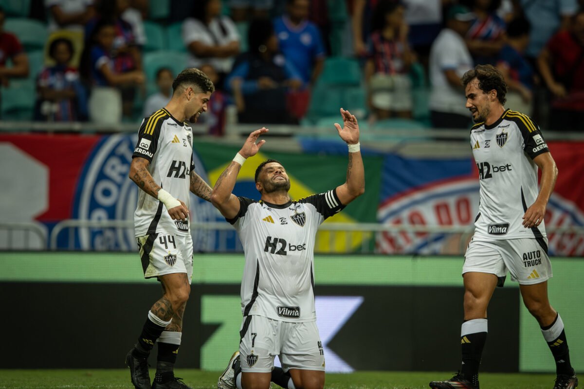 Hulk comemora gol olímpico pelo Atlético (foto: Pedro Souza/Atlético)