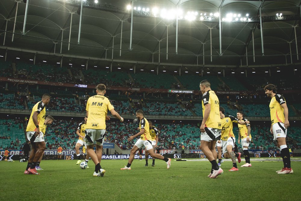 Jogadores do Atlético durante aquecimento (foto: Pedro Souza/Atlético)