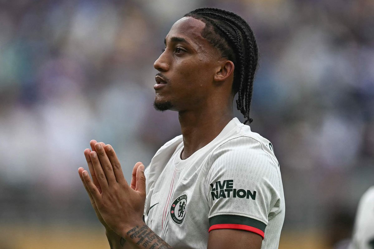 João Pedro, atacante do Chelsea, não comemorou gols na vitória sobre o Fluminense no Mundial de Clubes (foto: PAUL ELLIS/AFP)