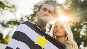 Lyanco ao lado da esposa, Yasmin Volpato - Crédito: 