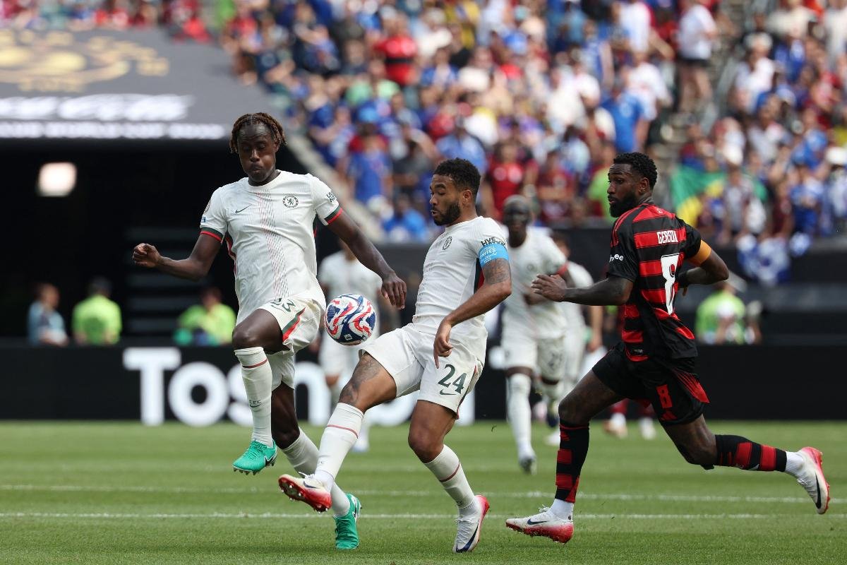 Chelsea e Flamengo se enfrentaram na fase de grupos do Mundial (foto: FRANCK FIFE / AFP)