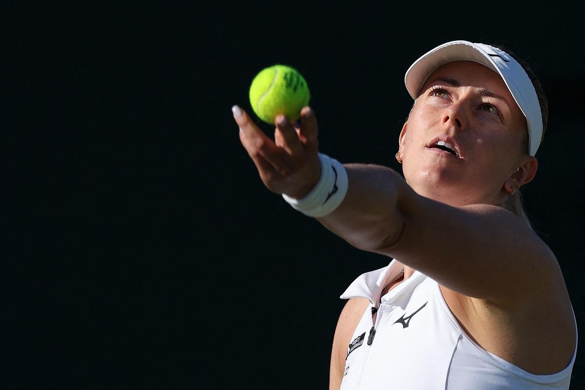 Bia Haddad Maia no torneio de Wimbledon (foto: Adrian Dennis/AFP)