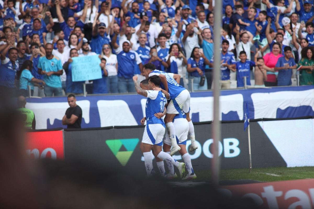 Cruzeiro goleou Juventude por 4 a 0 (foto: Edesio Ferreira/EM/D.A. Press)