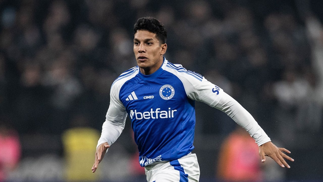 Lucas Romero, meio-campista do Cruzeiro (foto: Marco Galvão/Cruzeiro)