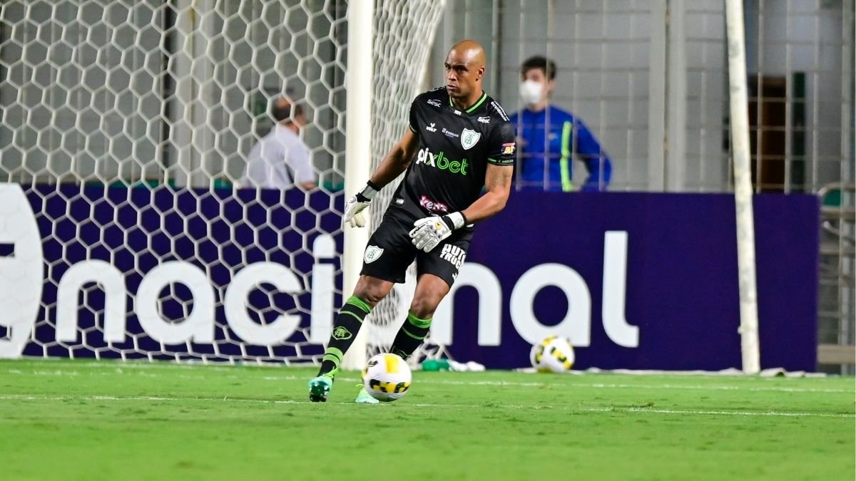 O último time que Jailson defendeu foi o América, em 2022 (foto: O último time que Jailson defendeu foi o América, em 2022)