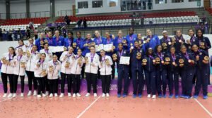 Atletas premiadas no vôlei feminino no Pan-Americano Júnior - Crédito: 
