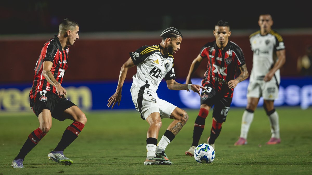 Jogo entre Vitória e Atlético pelo Brasileiro no Barradão (foto: Pedro Souza / Atlético)