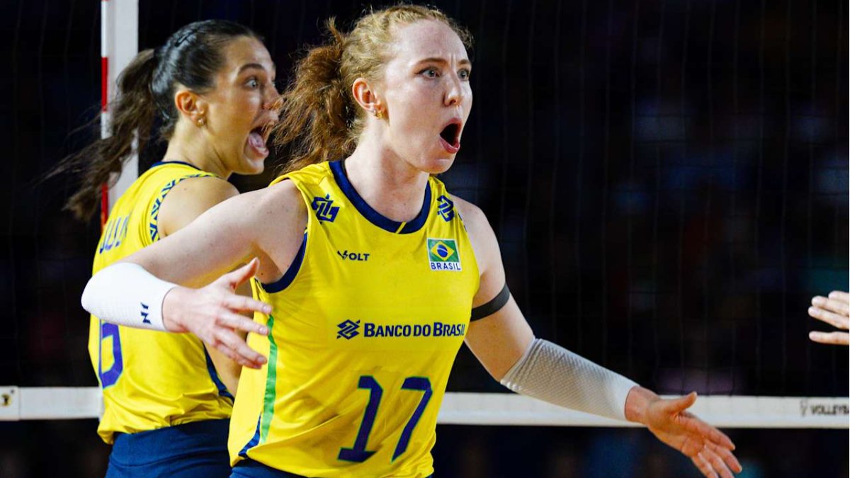 Jogadoras da Seleção Brasileira em jogo do Mundial Feminino de Vôlei (foto: Divulgação / FIVB)
