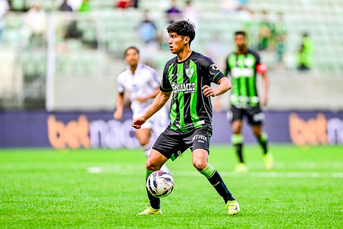 Miguelito, jogador do América e da Seleção da Bolívia (foto: Mourão Panda / América)