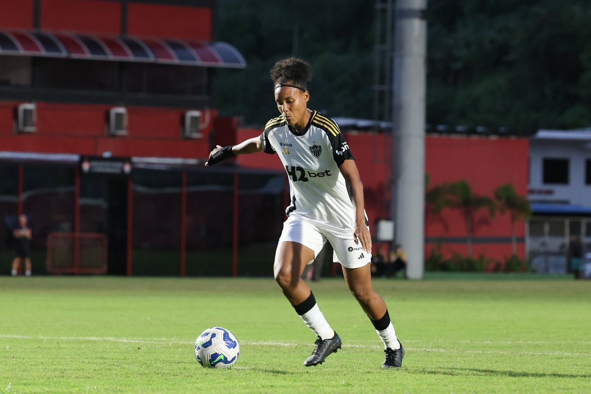 Tayane, lateral-esquerda do Atlético (foto: Divulgação/Atlético)