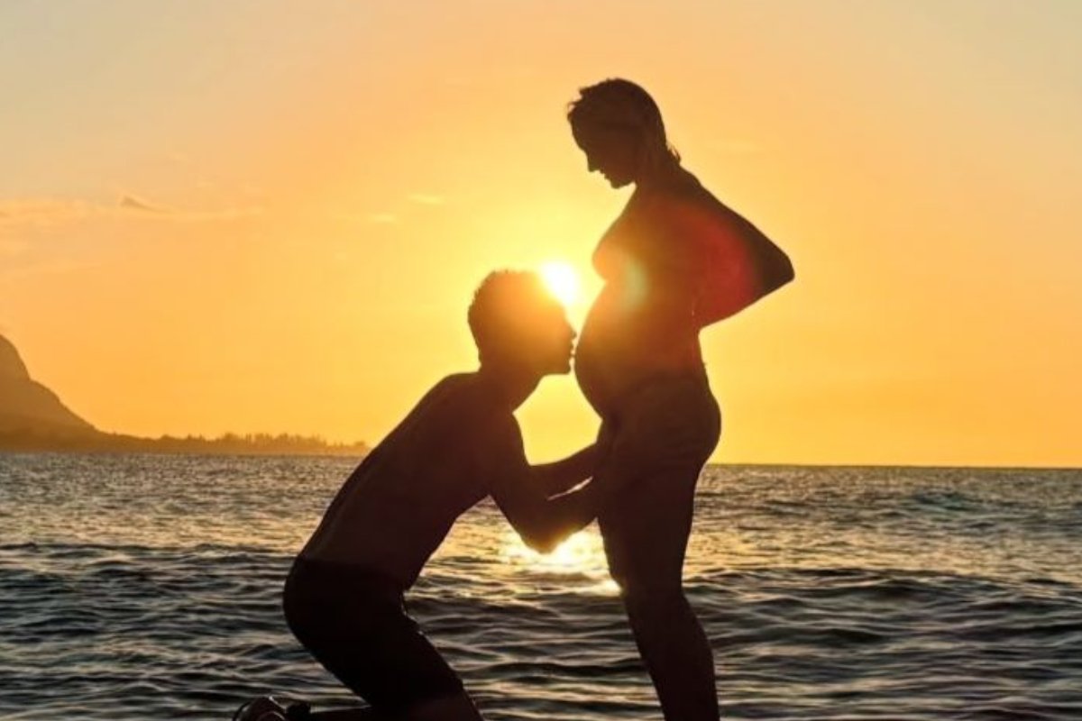 Tatiana Weston-Webb anunciou gravidez ao lado do marido Jessé Mendes (foto: Reprodução/Instagram)