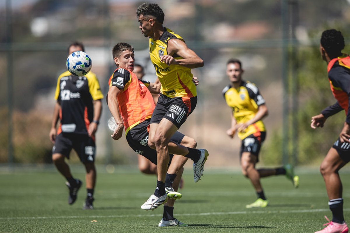 Jogadores do Atlético em treino na Cidade do Galo (foto: Pedro Souza / Atlético)