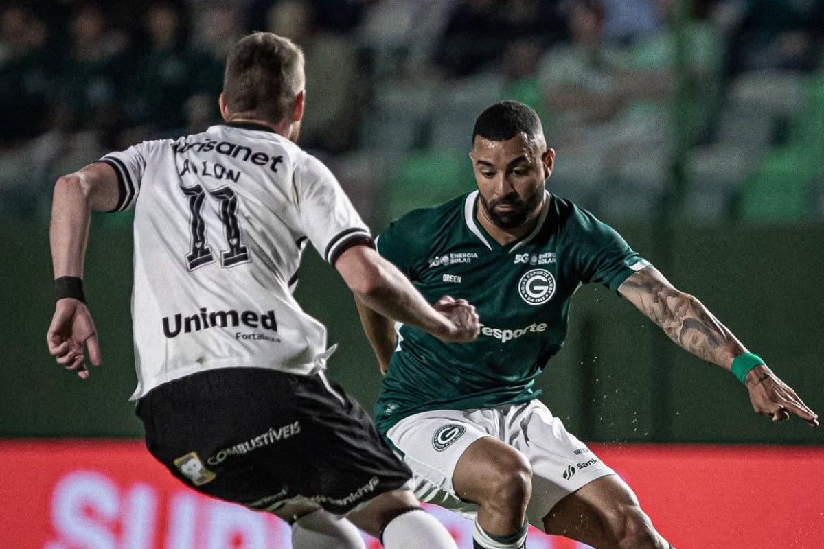 Volante Aloísio estava no Goiás (foto: Divulgação/Goiás)