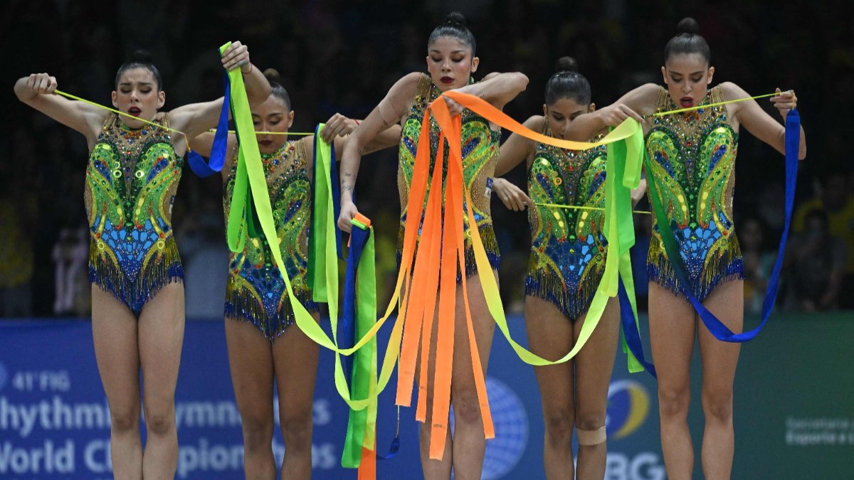 Apresentação do Brasil no Mundial de Ginástica Rítmica (foto: Mauro PIMENTEL / AFP)