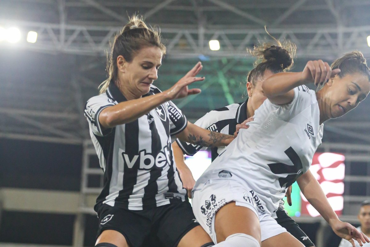 Santos venceu o Botafogo no jogo de ida da final do Brasileiro Feminino A2 (foto: Arthur Barreto/ BFR)