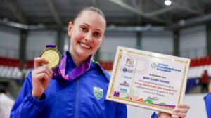 Ana Rüdiger, ponteira do Minas com a medalha do Pan Júnior pelo Brasil - Crédito: 