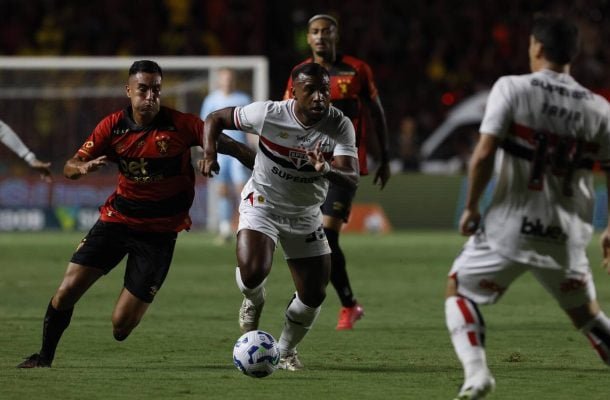 São Paulo vai buscar empate heroico contra o Sport, fora de casa (foto: Foto: Rubens Chiri / São Paulo FC)