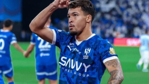 Marcos Leonardo durante partida de futebol (foto: Foto: Divulgação/Al Hilal)