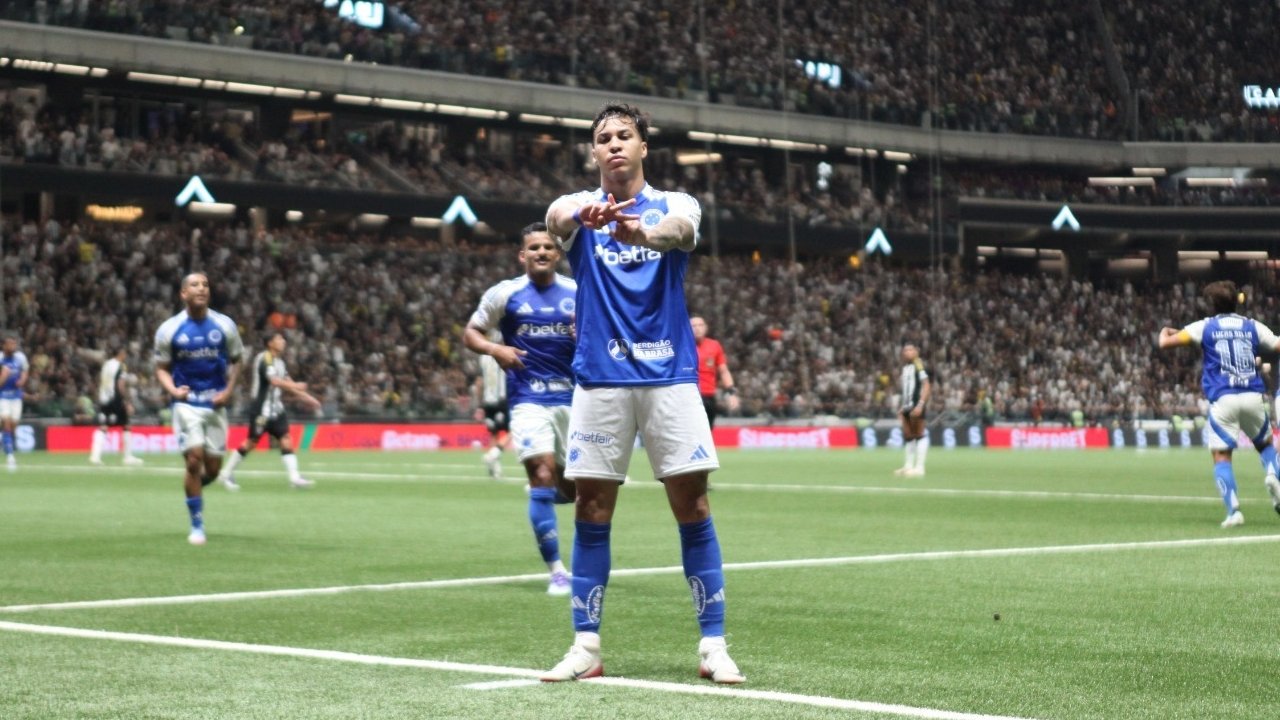 Kaio Jorge comemorando gol do Cruzeiro (foto: Edésio Ferreira/EM/DA Press)