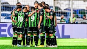 Time do América em jogo pela Série B - Crédito: 