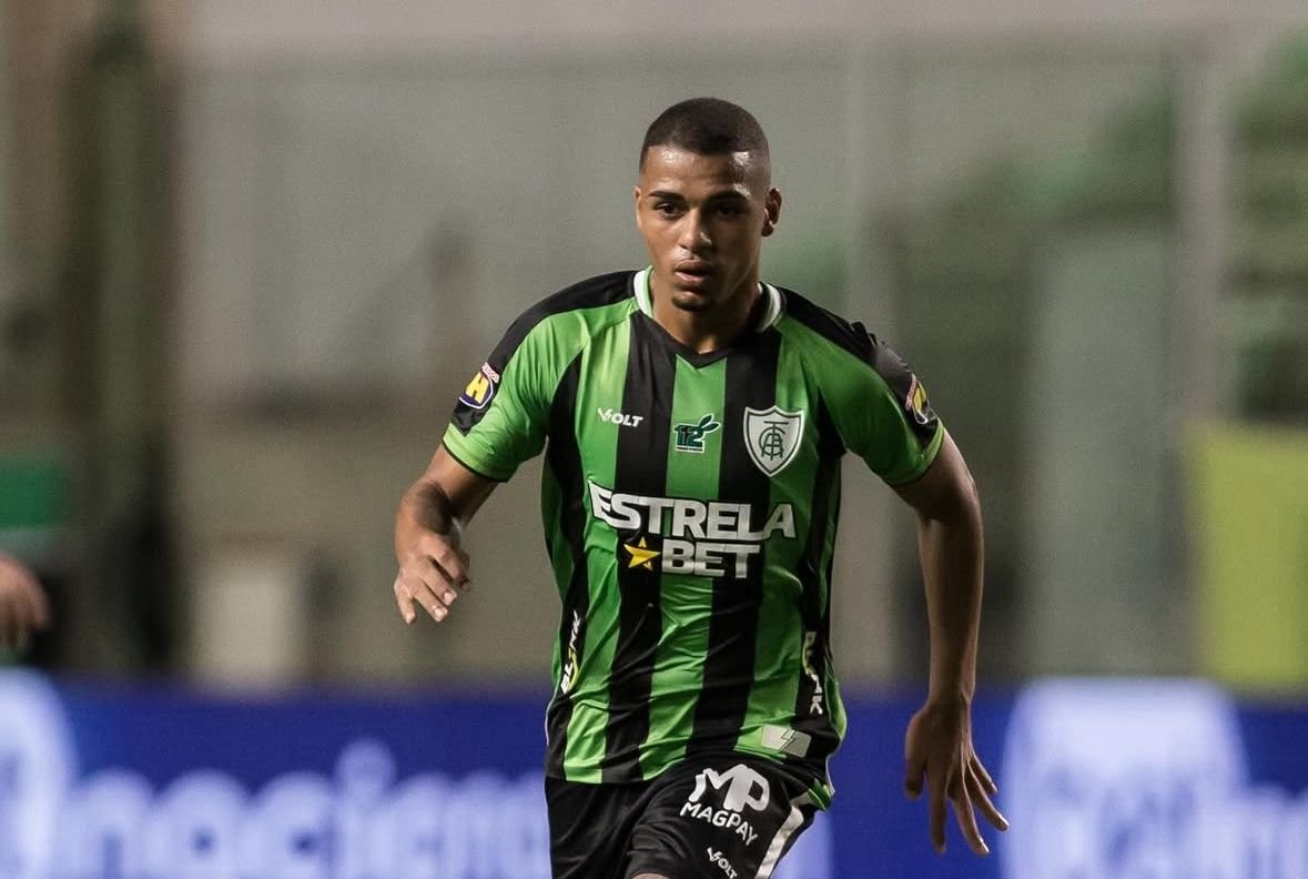 Renato Marques conduz bola (foto: Divulgação/Renato Marques)