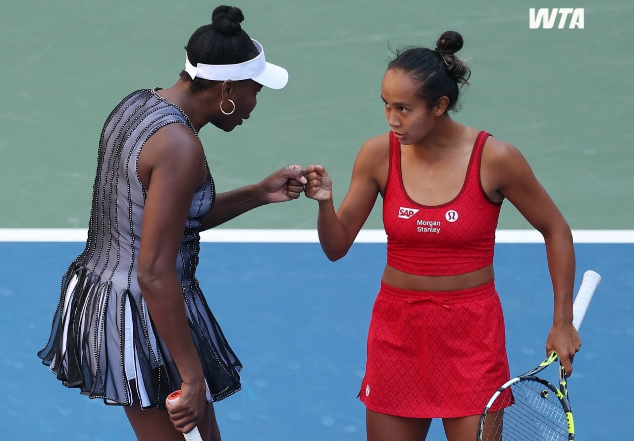 Venus Williams e Leylah Fernandez (foto: Divulgação)