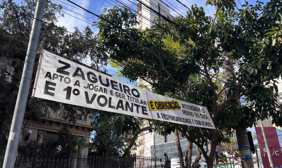 Faixa de protesto (foto: Edesio Ferreira/EM/D.A Press)