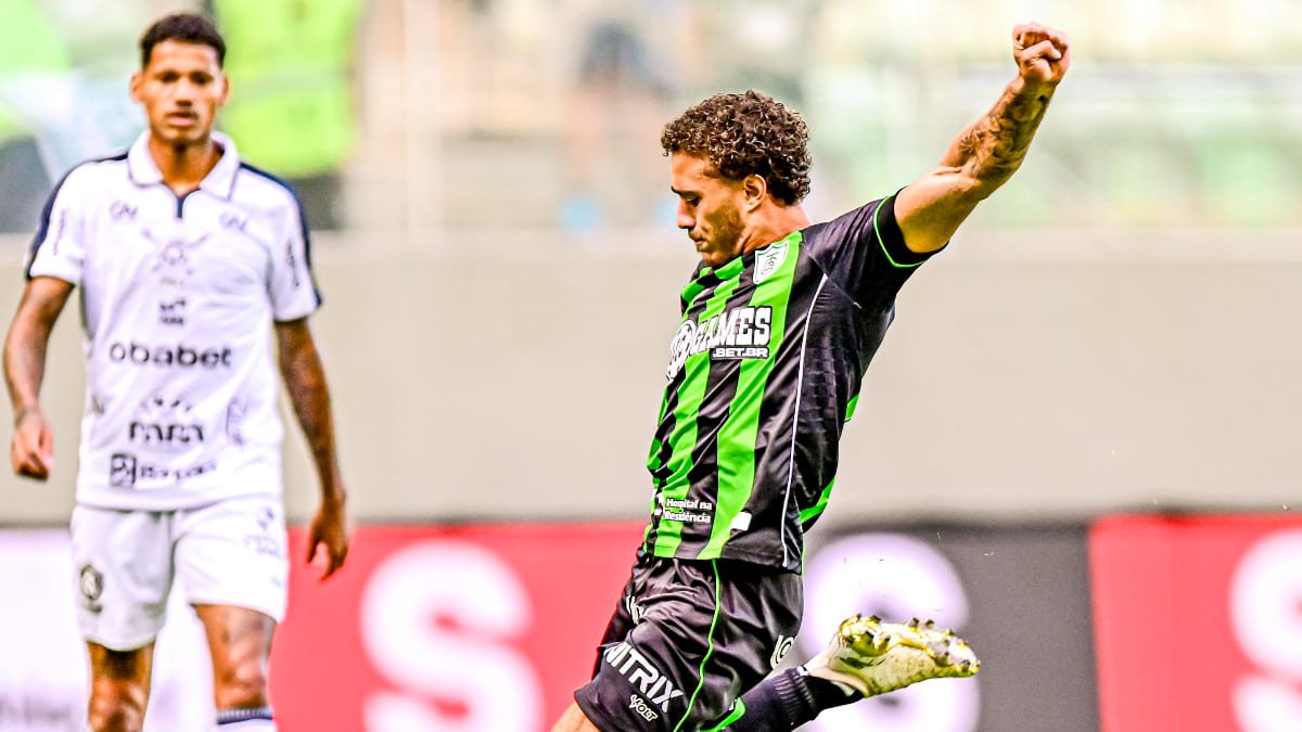 Lucas Figueiredo, atacante do América que está a caminho do Alverca, de Portugal (foto: Mourão Panda/América)
