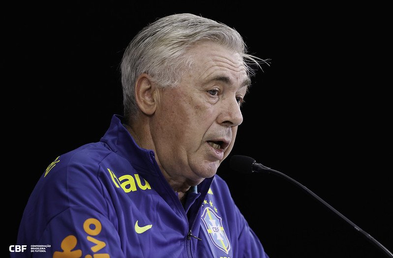 Carlo Ancelotti durante entrevista pela Seleção Brasileira (foto: Rafael Ribeiro/CBF)