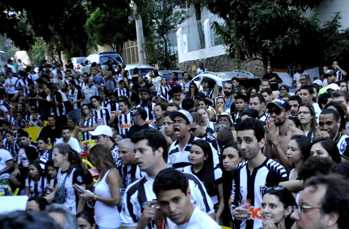 Bar do Salomão costuma ficar lotado de torcedores do Atlético em jogos decisivos