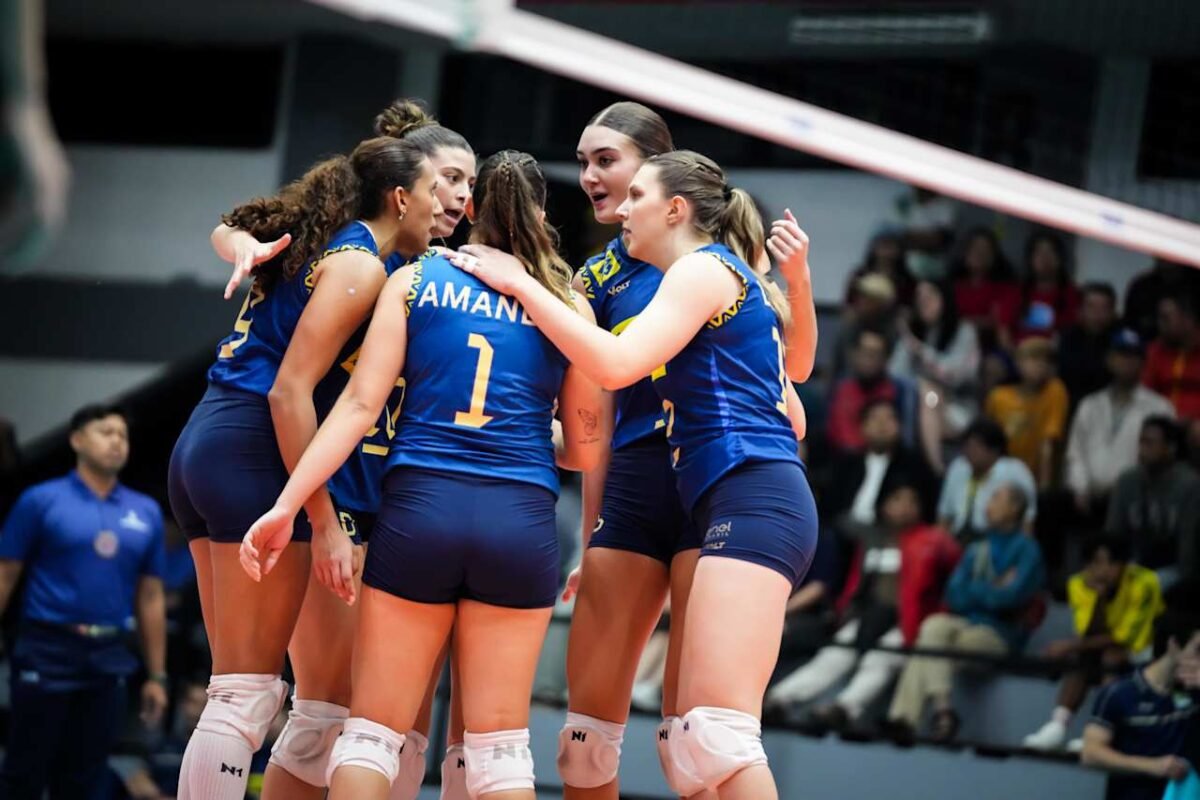 Seleção Brasileira Sub-21 comemora ponto no Mundial (foto: Divulgação/FIVB)