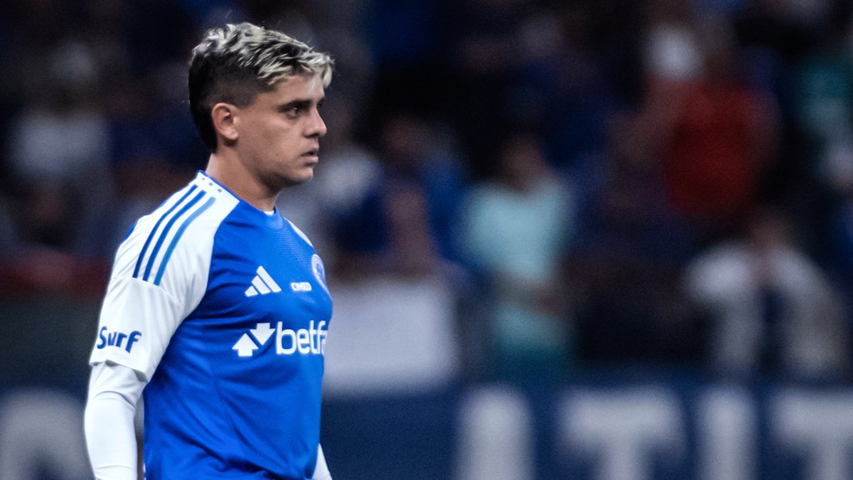 Fagner, lateral-direito do Cruzeiro, em jogo no Mineirão (foto: Gustavo Aleixo/Cruzeiro)