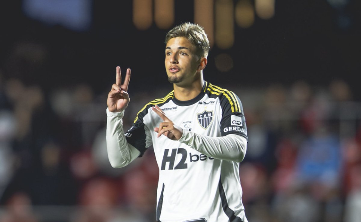 Mateus Iseppe, do Atlético, durante primeiro jogo da carreira como profissional (foto: Pedro Souza/Atlético)