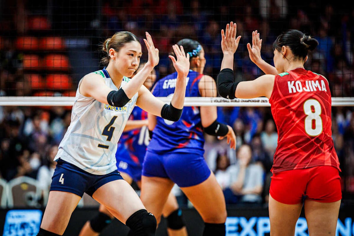 Japão comemora ponto contra a Tailândia no Mundial Feminino de Vôlei (foto: Divulgação/FIVB)