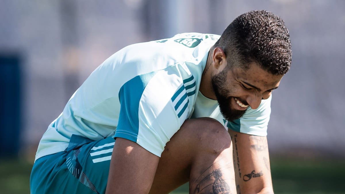 João Marcelo, zagueiro do Cruzeiro, em treinamento (foto: Gustavo Aleixo/Cruzeiro)