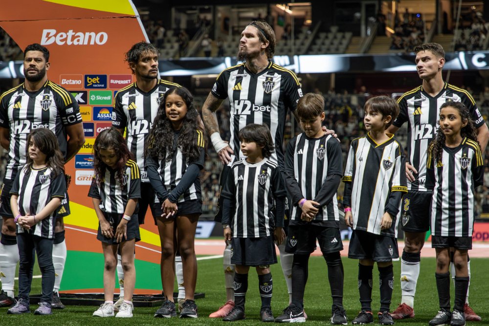 Jogadores do Atlético na Arena MRV antes de jogo da Copa do Brasil (foto: Pedro Souza/Atlético)