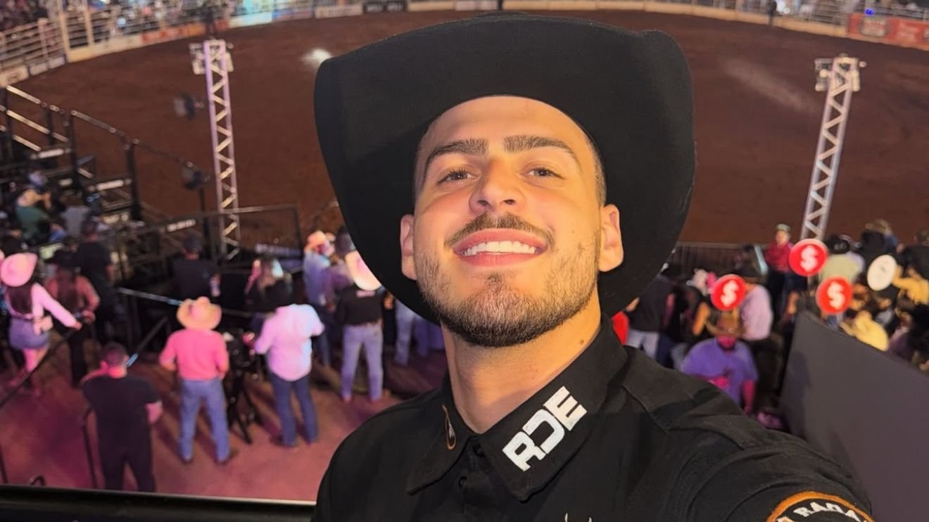 Jon Vlogs, de 22 anos, é dono da Jonbet, uma das maiores casas de apostas do Brasil (foto: Instagram Jon Vlogs/Reprodução)