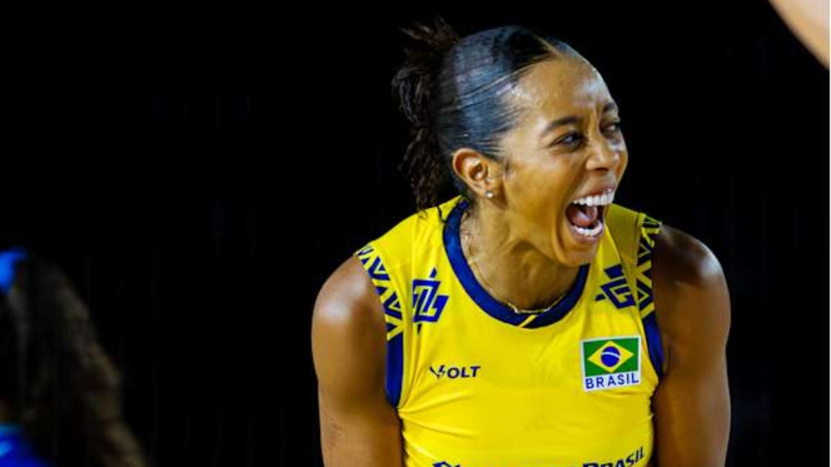 Kisy comemora ponto em Brasil x Grécia, no Mundial de Vôlei (foto: Divulgação/FIVB)